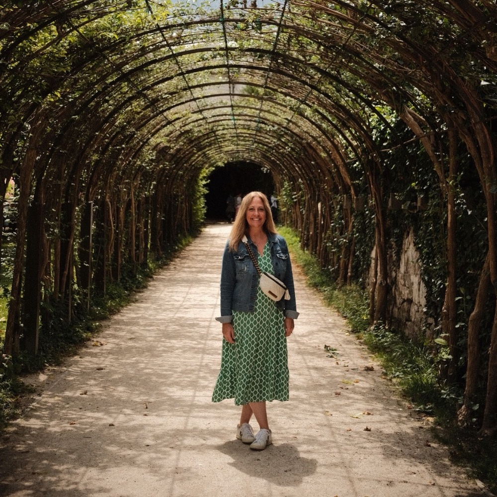 Meet your Posher, Jennifer